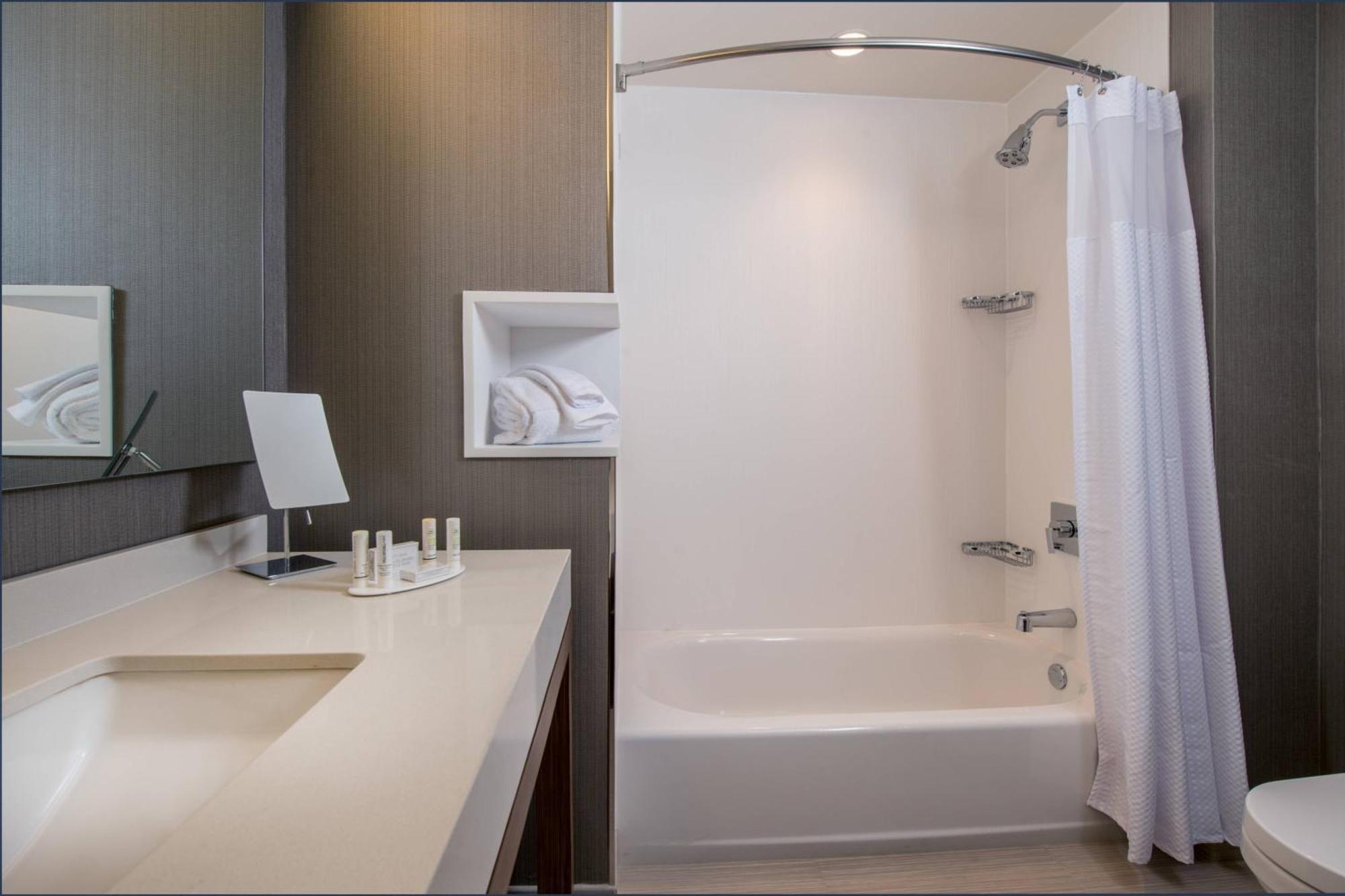 Courtyard By Marriott Shippensburg Hotel Kültér fotó