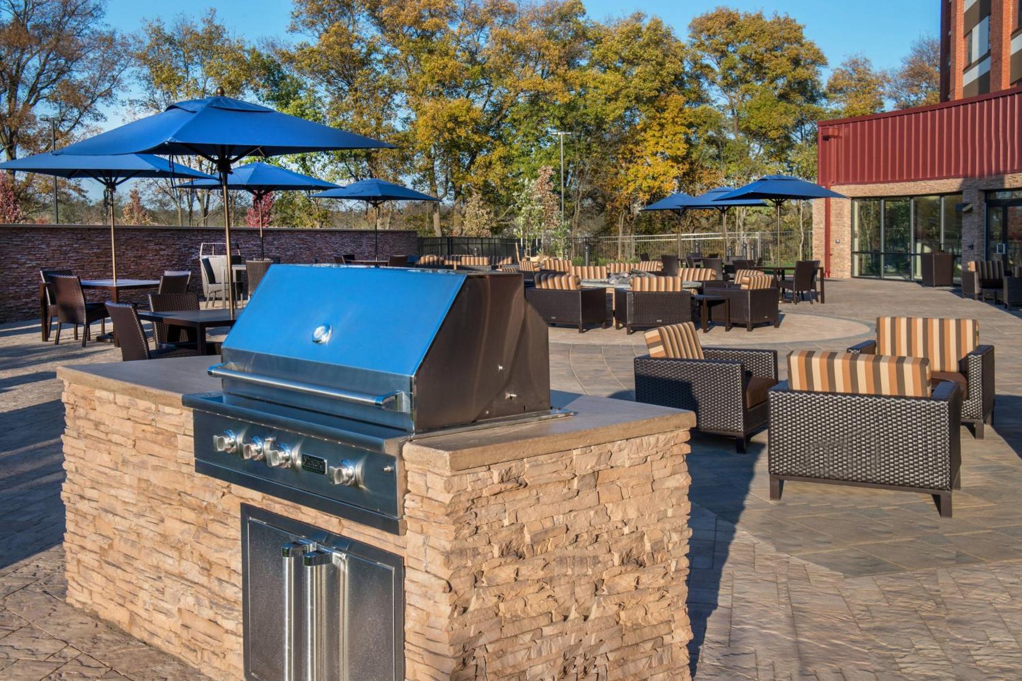 Courtyard By Marriott Shippensburg Hotel Kültér fotó